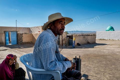 14 juin : Ridha Messaoudi, cousin de Tahar Messaoudi le berger touché par une mine sur ses terres près de leur maison au pied du Mont Chambi à Kasserine
