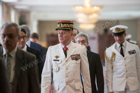 5 juillet 2013 : Le général Benoit Puga, Chef d'Etat major particulier du Président de la République, lors de la Réception de François Hollande à l'Assemblée nationale constituante, pendant la visite d'Etat de Président de la République française à Tunis les 4 et 5 juillet 2013.