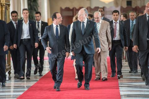 5 juillet 2013 : Réception de François Hollande par Mustapha Ben Jaafar, président de l'Assemblée nationale constituante, lors de la visite d'Etat de Président de la République française à Tunis les 4 et 5 juillet 2013.