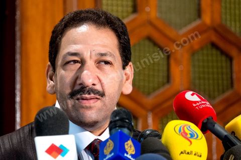 4 août 2013 : Lotfi Ben Jeddou, Ministre de l'Intérieur en conférence de presse sur la situation sécuritaire et la lutte antiterroriste en cours. Il a annoncé qu’un suspect de "terrorisme" avait été tué et quatre complices arrêtés lors d’une opération ce dimanche près de Tunis.