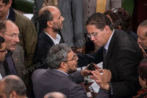 13 janvier 2014, à l'Assemblée nationale constituante, l'examen des articles relatifs au pouvoir juidiciaire donne lieu à une très vive polémique et à plusieurs incidents de séance durant lesquels certains députés sont sur le point d'en venir aux mains.
