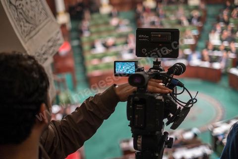 The debates of the Constituent Assembly were filmed by numerous media outlets.