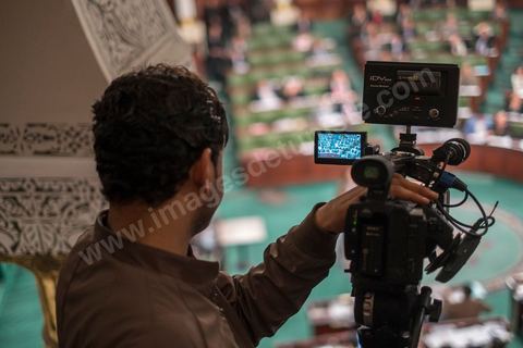 The debates of the Constituent Assembly were filmed by numerous media outlets.