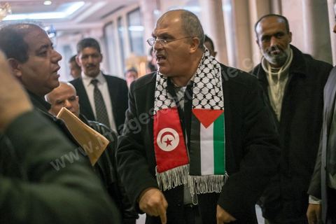Nejib Mrad (Ennahdha) protested the presence of judges whom he claims were involved in the crackdown during the debates on the chapter concerning the judiciary.