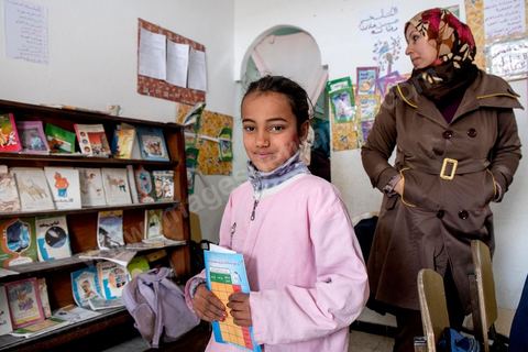 17 janvier 2014 : pour l'année 2012-2013 plus de 100 000 éléves ont quitté l'école selon le ministre de l'Education. 