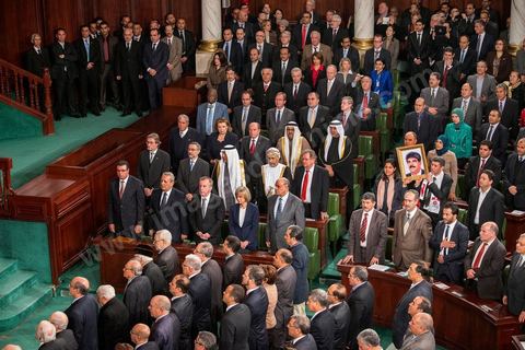 27 janvier 2014 : Cérémonie de signature de la Constitution à l'assemblée constituante, le 27 janvier 2014 en présence de personnalités nationales et internationales.