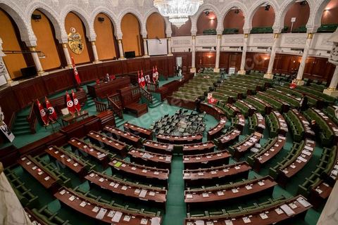 27 janvier 2014 : L'hémicycle vide après la cérémonie de signature de la Constitution à l'assemblée constituante, le 27 janvier 2014 en présence de personnalités nationales et internationales.