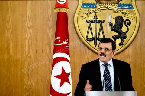 29 janvier 2014 : Discours de Ali Larayedh à la cérémonie de passation de pouvoir entre les deux gouvernements sous la direction de Ali Larayedh, premier ministre sortant, et Mehdi Jomaa, nouveau premier ministre. Présence de l'ensemble des membres du gouvernement sortant et du nouveau gouvernement ainsiq que des présidents de parti politique et personnalités politiques. 