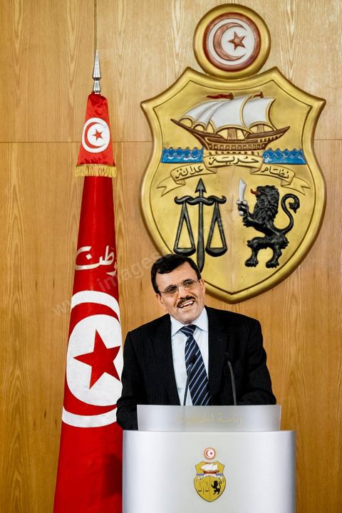 29 janvier 2014 : Discours de Ali Larayedh à la cérémonie de passation de pouvoir entre les deux gouvernements sous la direction de Ali Larayedh, premier ministre sortant, et Mehdi Jomaa, nouveau premier ministre. Présence de l'ensemble des membres du gouvernement sortant et du nouveau gouvernement ainsiq que des présidents de parti politique et personnalités politiques. 