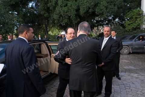 7 février 2014 : Arrivée de François Hollande à l'ANC accueilli par son président Mustapha Ben Jaafar. cérémonie de célébration de la nouvelel constitution tunisienne à l'Assemblée Nationale constituante en pésence des 3 présidents tunisiens, Moncef Marzouki, présidnet de la République, Mustapha Ben Jaafar, Président de l'Assemblée, et Mehdi Jomaa, Président du gouvernment, ainsi que du président françois François Hollande et des représentants de plusieurs pays, députés et leaders de partis politiques.