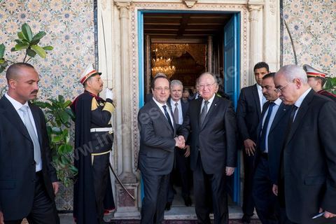 7 février 2014 : Entretien entre François Hollande et Muspha Ben Jaafar, président de l'ANC. Cérémonie de célébration de la nouvelel constitution tunisienne à l'Assemblée Nationale constituante en pésence des 3 présidents tunisiens, Moncef Marzouki, présidnet de la République, Mustapha Ben Jaafar, Président de l'Assemblée, et Mehdi Jomaa, Président du gouvernment, ainsi que du président françois François Hollande et des représentants de plusieurs pays, députés et leaders de partis politiques.