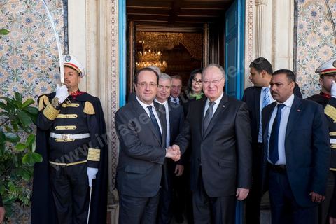 7 février 2014 : Entretien entre François Hollande et Muspha Ben Jaafar, président de l'ANC. Cérémonie de célébration de la nouvelel constitution tunisienne à l'Assemblée Nationale constituante en pésence des 3 présidents tunisiens, Moncef Marzouki, présidnet de la République, Mustapha Ben Jaafar, Président de l'Assemblée, et Mehdi Jomaa, Président du gouvernment, ainsi que du président françois François Hollande et des représentants de plusieurs pays, députés et leaders de partis politiques.