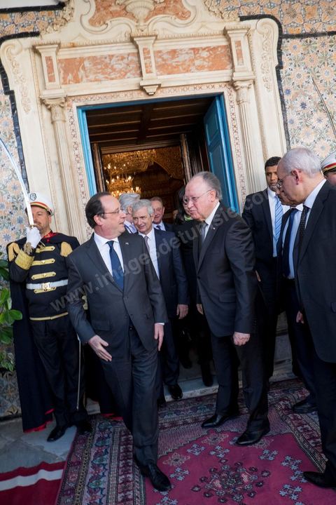 7 février 2014 : Entretien entre François Hollande et Muspha Ben Jaafar, président de l'ANC. Cérémonie de célébration de la nouvelel constitution tunisienne à l'Assemblée Nationale constituante en pésence des 3 présidents tunisiens, Moncef Marzouki, présidnet de la République, Mustapha Ben Jaafar, Président de l'Assemblée, et Mehdi Jomaa, Président du gouvernment, ainsi que du président françois François Hollande et des représentants de plusieurs pays, députés et leaders de partis politiques.