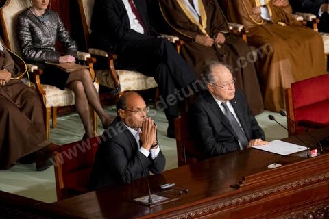 7 février 2014 : Discours de François Hollande dans l'hemicycle de l'ANC.  Cérémonie de célébration de la nouvelel constitution tunisienne à l'Assemblée Nationale constituante en pésence des 3 présidents tunisiens, Moncef Marzouki, présidnet de la République, Mustapha Ben Jaafar, Président de l'Assemblée, et Mehdi Jomaa, Président du gouvernment, ainsi que du président françois François Hollande et des représentants de plusieurs pays, députés et leaders de partis politiques.