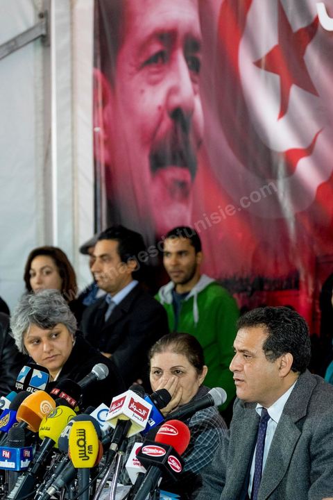 6 février 2014 : à la conférence de presse le comité de défense et l’IRVA ont décidé de saisir la justice internationale. « Nous avons formulé une demande devant la Commission africaine des droits de l’Homme et des peuples, afin qu’elles formulent un recours en notre nom devant la Cour africaine des droits de l’homme et des peuples », a déclaré Mokhtar Trifi.  un an après … les commémorations de l'assassinat de Chokri Belaid, opposant de gauche, deux jours après l'annonce de la mort de son assassin présumé. L'avocat de 48 ans, militant de tendance marxiste et panarabiste et farouche critique des islamistes, avait été assassiné par balles le 6 février 2013 devant chez lui.