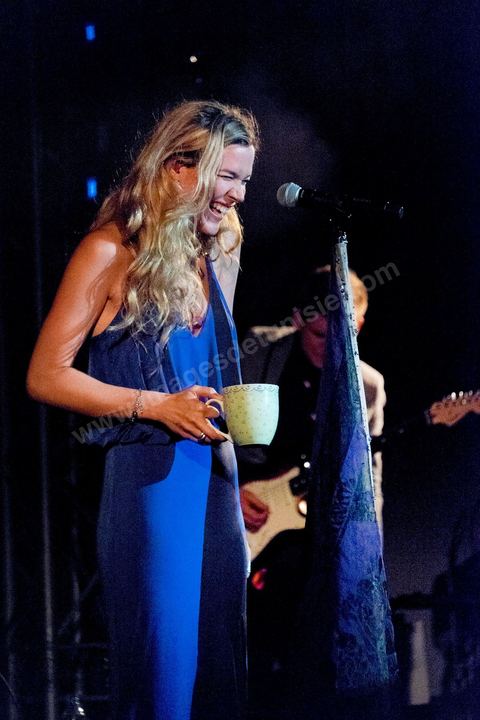 12 avril 2014 : Concert de Joss Stone pour son "Total World Tour" au Festival de Jazz à Carthage dans la banlieue nord de Tunis. Un accueil très chaleureux de plus de 2000 tunisiens. 