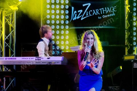 12 avril 2014 : Concert de Joss Stone pour son "Total World Tour" au Festival de Jazz à Carthage dans la banlieue nord de Tunis. Un accueil très chaleureux de plus de 2000 tunisiens. 