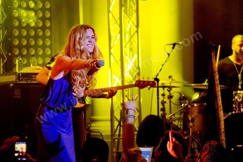 12 avril 2014 : Concert de Joss Stone pour son "Total World Tour" au Festival de Jazz à Carthage dans la banlieue nord de Tunis. Un accueil très chaleureux de plus de 2000 tunisiens. 