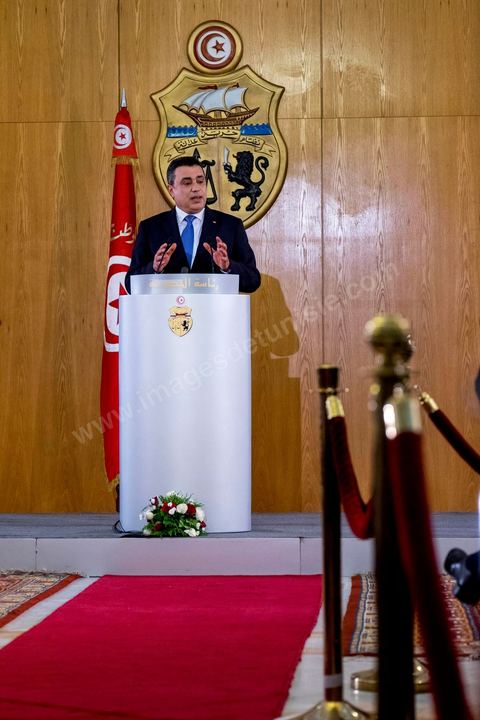 14 mai 2014 : Conférence de presse de Mehdi Jomaa, chef du gouvernement, pour son bilan des 100 jours. en présence des membres de son gouvernement, des chefs et rédacteurs en chefs des médias tunisiens et étrangers.