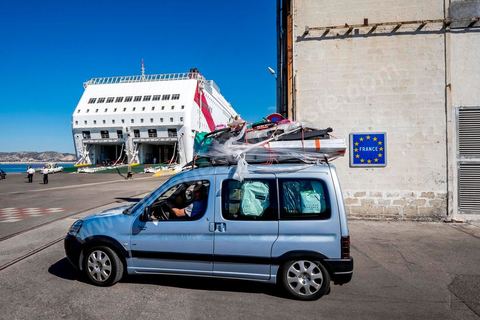Loading of the overloaded vehicles and the passengers in the port of Marseille. Aboard the new vessel Tanit de la CTN (Tunisian Company of Navigation) going Marseille to Tunis. The return of the Tunisian immigrants in France every summer represents a tourist and financial basket very important for Tunisia. The number of Tunisians of the foreigner would be close to 1,5 millions that is 13 % of the Tunisian population, are 60 % to be lived in France and 82 % in Europe, The summer represents 55 % of the 1,75 million Tunisians' annual entrances of the foreigner.