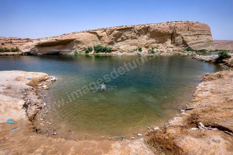 Anouar (17) and Bilel (15) have been coming regularly since July to swim in the lake at "Gafsa Beach." They hitchhike from Moulares, about 20 km from the lake.