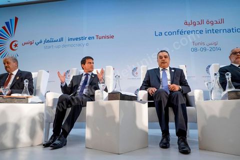 September 8, 2014: Prime Ministers Manuel Valls (France), Mehdi Jomaa (Tunisia), Abdelmalek Sallel (Algeria) (L), and Abdel Ilah Ben Kirane (Morocco) (R) at the “Investing in Tunisia: Start-Up Democracy” conference organized by Tunisia and France, attended by representatives from numerous countries. During this conference, Tunisia presented 20 major investment projects across several sectors, including new technologies, renewable energy, industry, tourism, and trade.
