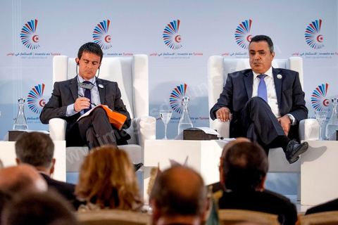 September 8, 2014: Prime Ministers Manuel Valls (France) and Mehdi Jomaa (Tunisia) attended the “Investing in Tunisia, Start-Up Democracy” conference, organized by Tunisia and France and attended by representatives from numerous countries. During the conference, Tunisia presented 20 major investment projects across several sectors, including new technologies, renewable energy, industry, tourism, and trade.