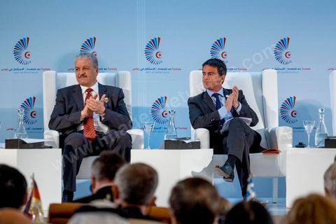 September 8, 2014: French Prime Minister Manuel Valls and his Algerian counterpart Abdelmalek Sallel (L) at the opening of the conference “Investing in Tunisia: Start-Up Democracy,” organized by Tunisia and France and attended by representatives from numerous countries. During the conference, Tunisia presented 20 major investment projects across several sectors, including new technologies, renewable energy, industry, tourism, and trade.