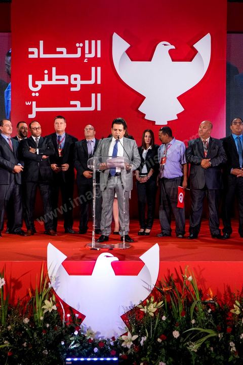 29 septembre 2014 : Slim RIahi entouré de ses têtes de listes aux legislatives. Le président de l'Union patriotique libre (UPL) et son candidat à la présidentielle, Slim Riahi, a présenté les listes de son parti pour les prochaines législatives ainsi que son programme électoral, lors d'une conférence de presse au palais des congrès de Tunis. Slim Riahi s’est attaqué à Nida Tounes et à Ennahdha, l’un parce qu’il fonde sa démarche sur la diabolisation et l’autre pour avoir noué un deal avec les ex-Rcdistes.