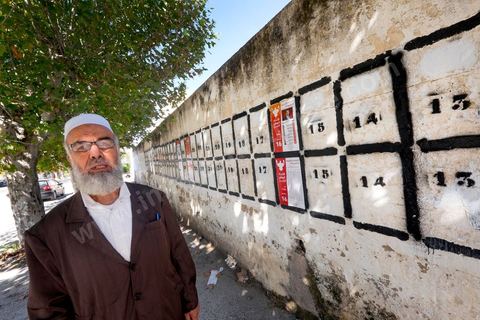 7 octobre 2014 : début de la campagne électorale officielle pour les législatives du 26 octobre 2014. Affichage urbain officiel à la Cité Ettahrir  circonscription de Tunis 2