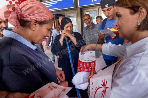 14 octobre 2014 : visite de terrain de la tête de liste Nidaa Tounes aux élections légsilatives sur Tunis 1, Leila Ouled Ali, au centre ville de Tunis. Les femmes ne représentent que 11% des candidats têtes de listes. Sortie en force Leila Ouled Ali a défilé dans les rues autour de l'avenue Bourguiba à Tunis, rencontrée les citoyens et scandée à de nombreuses reprises "Bajbouj président" en référence à leur président de parti Béji Caïd Essebsi candidat aux électiosn présidentielles.