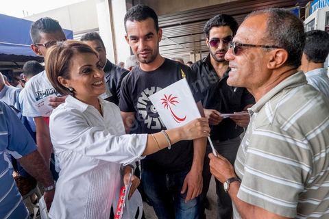14 octobre 2014 : visite de terrain de la tête de liste Nidaa Tounes aux élections légsilatives sur Tunis 1, Leila Ouled Ali, au centre ville de Tunis. Les femmes ne représentent que 11% des candidats têtes de listes. Sortie en force Leila Ouled Ali a défilé dans les rues autour de l'avenue Bourguiba à Tunis, rencontrée les citoyens et scandée à de nombreuses reprises "Bajbouj président" en référence à leur président de parti Béji Caïd Essebsi candidat aux électiosn présidentielles.