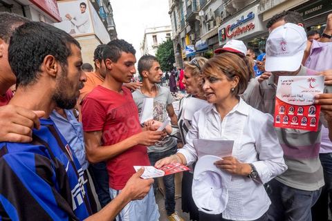 14 octobre 2014 : visite de terrain de la tête de liste Nidaa Tounes aux élections légsilatives sur Tunis 1, Leila Ouled Ali, au centre ville de Tunis. Les femmes ne représentent que 11% des candidats têtes de listes. Sortie en force Leila Ouled Ali a défilé dans les rues autour de l'avenue Bourguiba à Tunis, rencontrée les citoyens et scandée à de nombreuses reprises "Bajbouj président" en référence à leur président de parti Béji Caïd Essebsi candidat aux électiosn présidentielles.