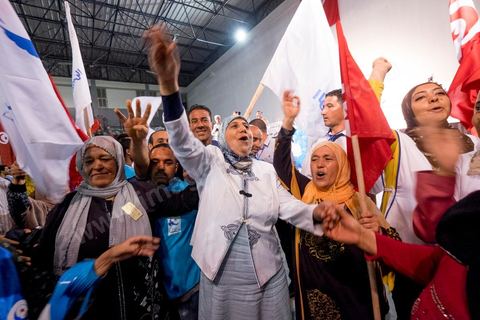 October 17, 2014: Rally held by the Islamist Ennahdha Party in the sports hall of the working-class neighborhood of Ezzouhour, a western suburb of Tunis, to present the “Tunis 1” slate led by Ali Larayedh, former interior minister and prime minister, for the campaign leading up to the October 26 legislative elections. 