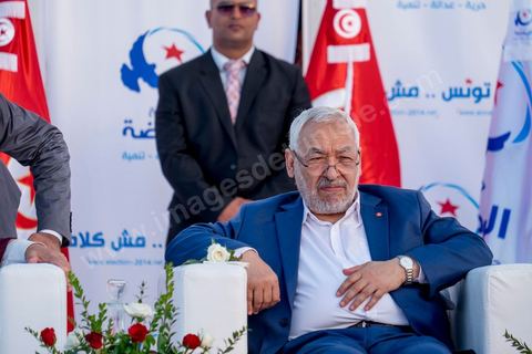 18 octobre 2014 : Rached Ghannouchi dans le théâtre de Sidi Mansour, ville dans la banlieue nord de Sfax, deuxième ville du pays, plus de 10 000 partiisans d'Ennahdha se sont rassemblés pour un grand meeting du parti islamiste. Sous un soleil de plomb, Rached Ghannouchi, président du parti, orchestre un meeting electoral avec présentations des deux listes Ennahdha (Sfax1 et 2), discours des candidats et discours final de Ghannouchi.