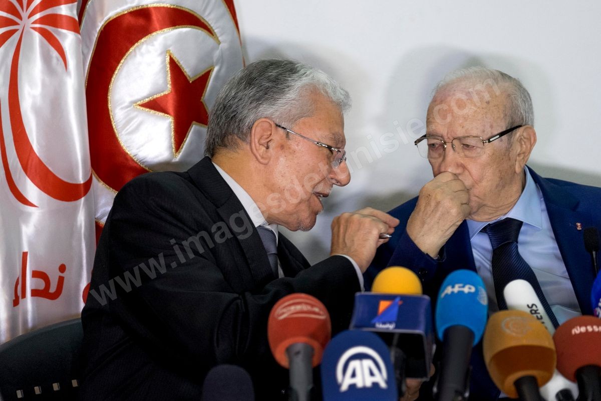 M27-100 Soirée QG partis jour de vote 26102014