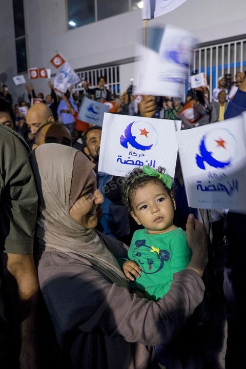 October 27, 2014: At the call of the Ennahda Party, several hundred activists gathered the day after the elections. Party leaders thanked the activists for their commitment and acknowledged their defeat in the elections. Rached Ghannouchi, president of the Islamist party, thanked the activists in his speech and acknowledged the defeat. 