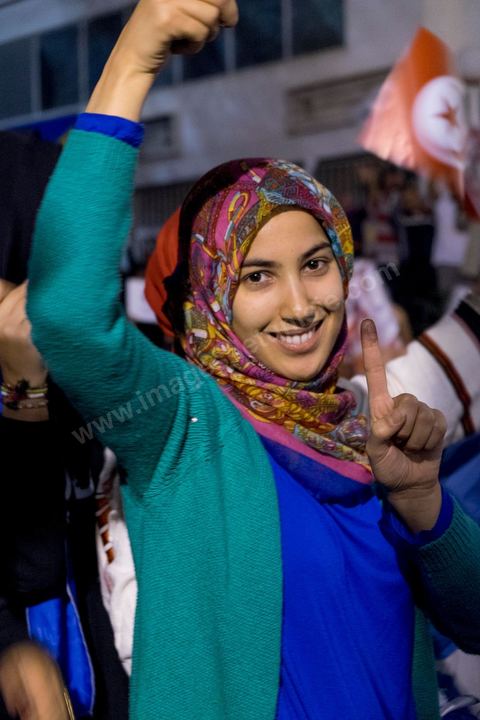 October 27, 2014: At the call of the Ennahda Party, several hundred activists gathered the day after the elections. Party leaders thanked the activists for their commitment and acknowledged their defeat in the elections. Rached Ghannouchi, president of the Islamist party, thanked the activists in his speech and acknowledged the defeat. 