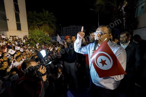October 27, 2014: Speech by Abdelhamid Jelassi, campaign manager. At the call of the Ennahda Party, several hundred activists gathered the day after the elections. Party leaders thanked the activists for their commitment and acknowledged their defeat in the elections. Rached Ghannouchi, president of the Islamist party, thanked the activists in his speech and acknowledged the defeat. 