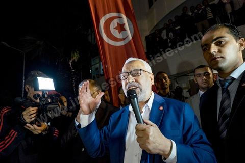 October 27, 2014: At the call of the Ennahda Party, several hundred activists gathered the day after the elections. Party leaders thanked the activists for their commitment and acknowledged their defeat in the elections. Rached Ghannouchi, president of the Islamist party, thanked the activists in his speech and acknowledged the defeat. 