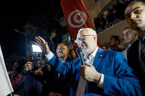 October 27, 2014: At the call of the Ennahda Party, several hundred activists gathered the day after the elections. Party leaders thanked the activists for their commitment and acknowledged their defeat in the elections. Rached Ghannouchi, president of the Islamist party, thanked the activists in his speech and acknowledged the defeat. 