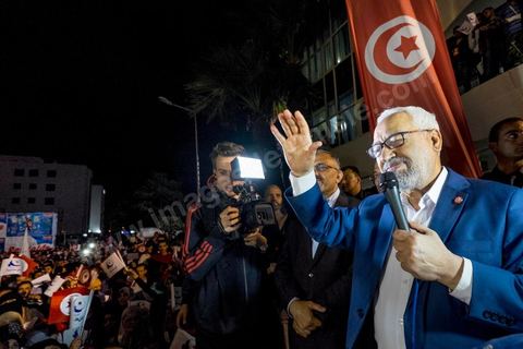 October 27, 2014: Speech by Rached Ghannouchi, President of the Islamist Ennahda Party. At the call of the Ennahda Party, several hundred supporters gathered the day after the elections. Party leaders thanked the activists for their commitment and acknowledged their defeat in the elections. Rached Ghannouchi, president of the Islamist party, thanked the activists in his speech and acknowledged the defeat. 