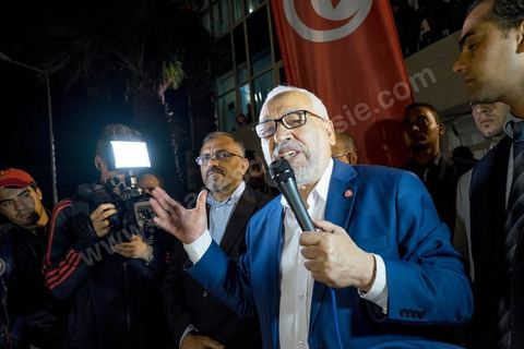 October 27, 2014: At the call of the Ennahda Party, several hundred activists gathered the day after the elections. Party leaders thanked the activists for their commitment and acknowledged their defeat in the elections. Rached Ghannouchi, president of the Islamist party, thanked the activists in his speech and acknowledged the defeat. 