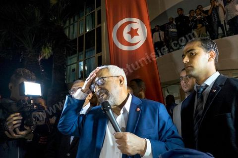 October 27, 2014: Speech by Rached Ghannouchi, President of the Islamist Ennahda Party. At the call of the Ennahda Party, several hundred supporters gathered the day after the elections. Party leaders thanked the activists for their commitment and acknowledged their defeat in the elections. Rached Ghannouchi, president of the Islamist party, thanked the activists in his speech and acknowledged the defeat. 