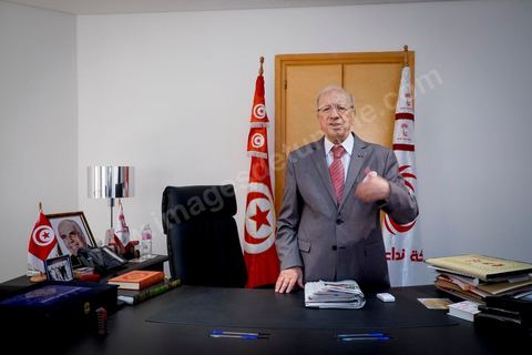 29 octobre 2014 : portrait de Béji Caïd Essebsi, Président du parti Nidaa Tounes, dans son bureau au siège du parti Nidaa Tounes. Nidaa Tounes, parti créé il y a deux ans, est sorti premier des élections législatives. 