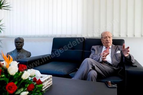 29 octobre 2014 : portrait de Béji Caïd Essebsi, Président du parti Nidaa Tounes, dans son bureau au siège du parti Nidaa Tounes. Nidaa Tounes, parti créé il y a deux ans, est sorti premier des élections législatives. 