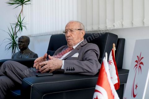 29 octobre 2014 : portrait de Béji Caïd Essebsi, Président du parti Nidaa Tounes, dans son bureau au siège du parti Nidaa Tounes. Nidaa Tounes, parti créé il y a deux ans, est sorti premier des élections législatives. 