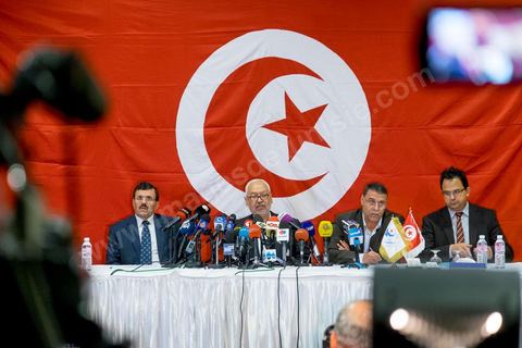 30 octobre 2014 : Conférence de presse de Ennahdha en présence de Rached Ghannouchi, son président, Ali Larayedh (G), secrétaire général du parti et Abdelahamid Jelassi, directeur de campagne. Après leur défaite aux élections législatives, Rached Ghannouchi a tenu à remercier tous les électeurs qui ont voté pour son parti et assurer que son mouvement continuera à défendre les libertés et la justice transitionnelle.