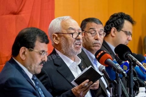 30 octobre 2014 : Conférence de presse de Ennahdha en présence de Rached Ghannouchi, son président, Ali Larayedh (G), secrétaire général du parti et Abdelahamid Jelassi, directeur de campagne. Après leur défaite aux élections législatives, Rached Ghannouchi a tenu à remercier tous les électeurs qui ont voté pour son parti et assurer que son mouvement continuera à défendre les libertés et la justice transitionnelle.