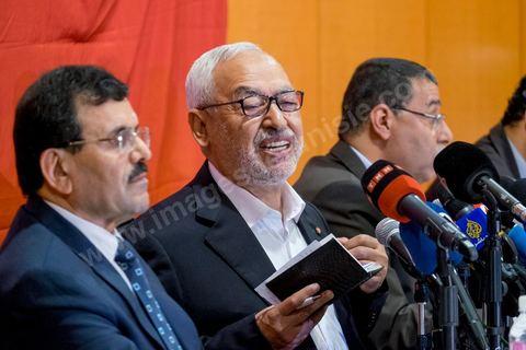 30 octobre 2014 : Conférence de presse de Ennahdha en présence de Rached Ghannouchi, son président, Ali Larayedh (G), secrétaire général du parti et Abdelahamid Jelassi, directeur de campagne. Après leur défaite aux élections législatives, Rached Ghannouchi a tenu à remercier tous les électeurs qui ont voté pour son parti et assurer que son mouvement continuera à défendre les libertés et la justice transitionnelle.